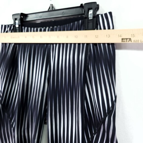 Ivy Park Women's Allover Print Leggings Size Medium - Picture 3 of 12